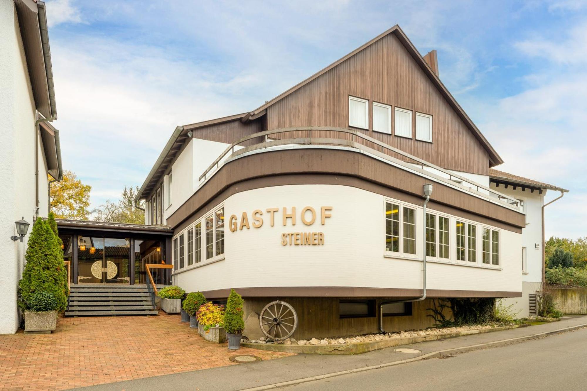Landhotel Steiner Grossheirath Exterior photo