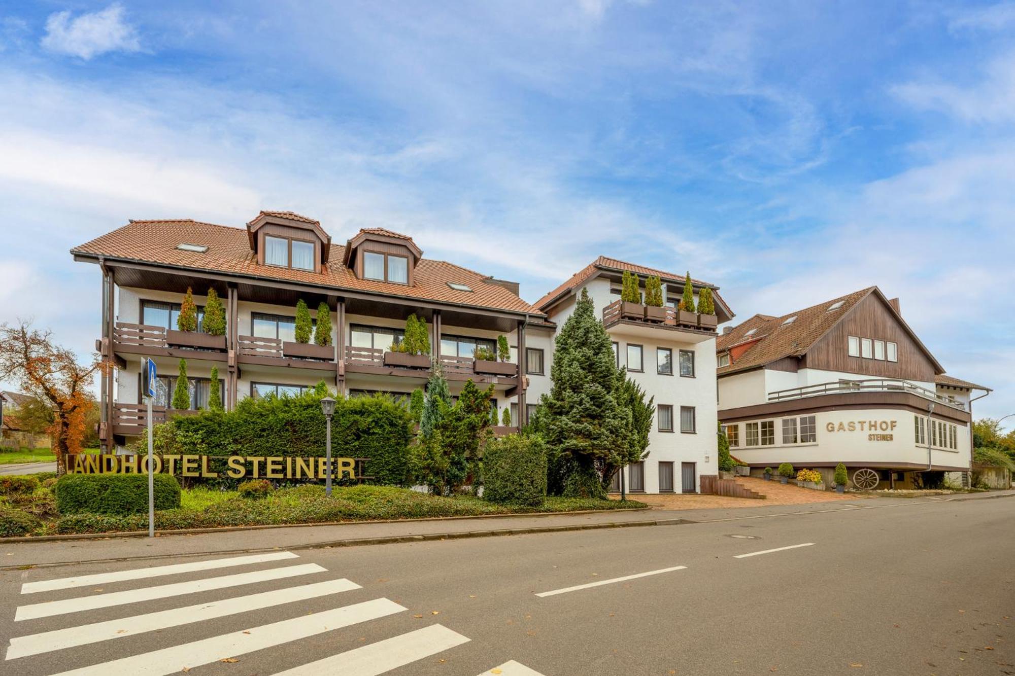 Landhotel Steiner Grossheirath Exterior photo